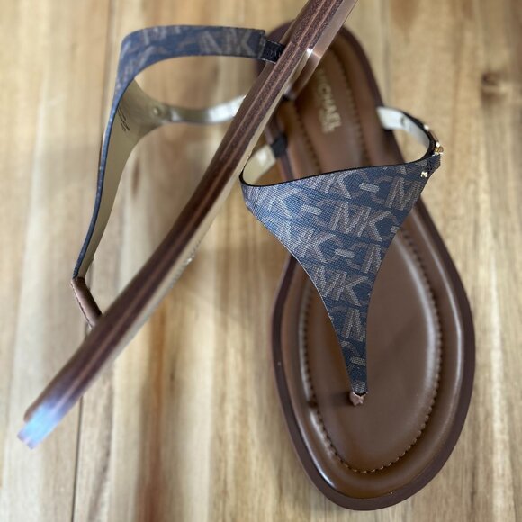MICHAEL KORS Daniella Empire Signature Logo Sandal - Picture 1 of 8